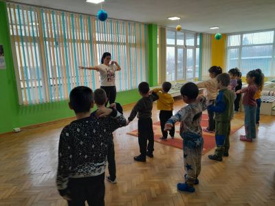Спортната дейност: "Спортувам и рисувам" - ДГ Незабравка - Мизия