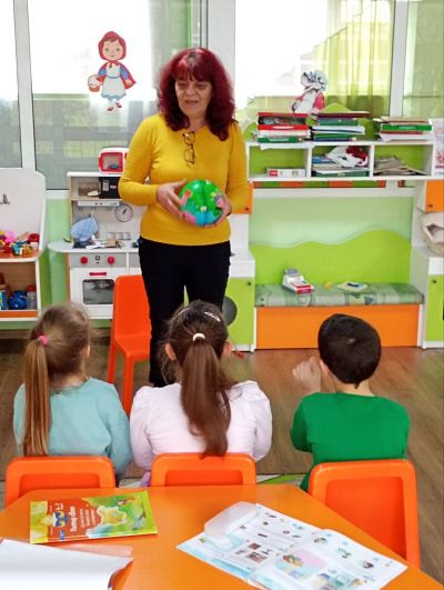 Тема: "Играем е думи" - ДГ Незабравка - Мизия