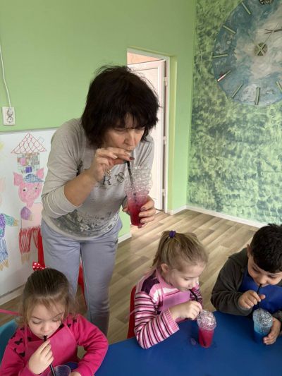 Тема: "Цветна пяна" - ДГ Незабравка - Мизия