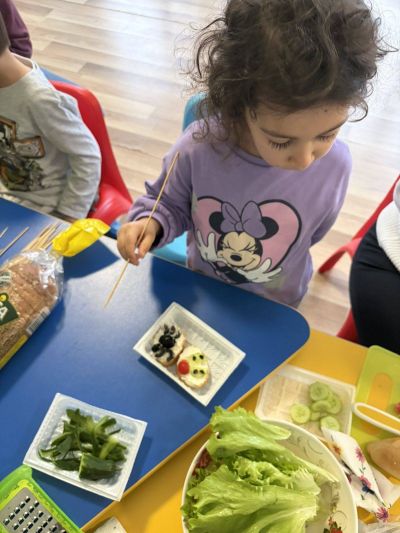 Тема: „Здрави, силни и весели - със спорт и вкусни зеленчуци: Здрави с мама и тате“ - ДГ Незабравка - Мизия