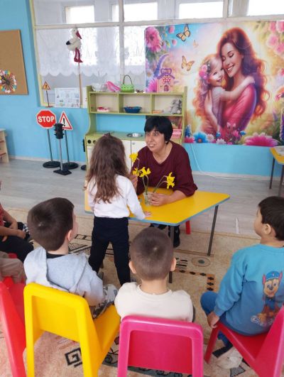 Тема: "Моите приятели в пролетната градина" - ДГ Незабравка - Мизия