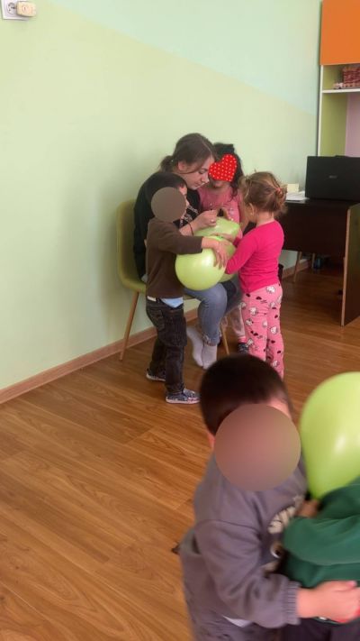 Тема: „Пролетните балончета“ - ДГ Незабравка - Мизия