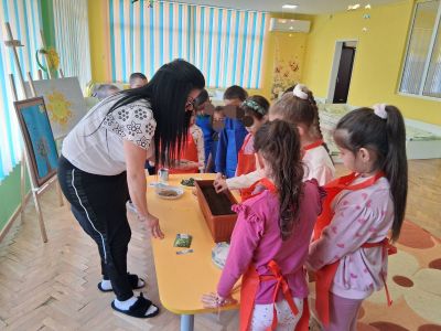  Дейност: „Билки в моята градина“ - ДГ Незабравка - Мизия