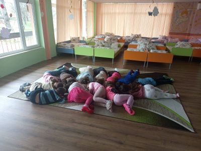 Тема: "Сънят е здраве" - ДГ Незабравка - Мизия