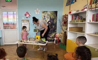 "Как мирише пролетта?" - ДГ Незабравка - Мизия