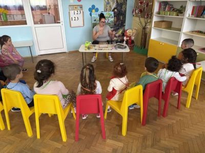 "Как мирише пролетта?" - ДГ Незабравка - Мизия