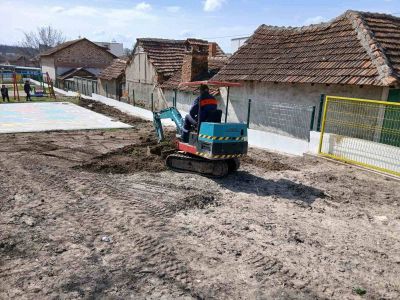 Ремонтни дейности в основна сграда - ДГ Незабравка - Мизия