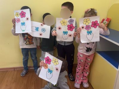 Тема: „Цветница – картичката на живота“ - ДГ Незабравка - Мизия