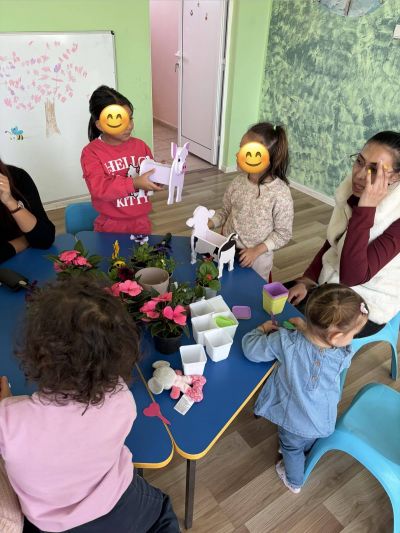  Тема: „Градински кът: Градинарски ден с родителите“ - ДГ Незабравка - Мизия