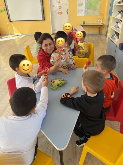 Тема: „Малки готвачи: Зеленчукови шишчета“ - ДГ Незабравка - Мизия