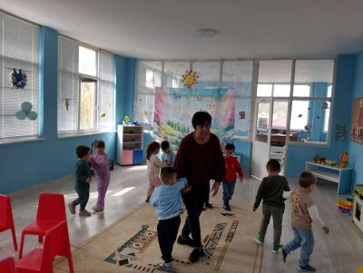 Тема: "Приятелството е като цветята" - ДГ Незабравка - Мизия