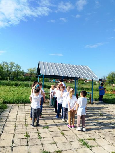 "Утринна ведрина" група "Слънчев рай", основна сграда - ДГ Незабравка - Мизия