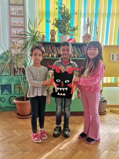Дейности в клуб Традиции и ценности - семейство и роден край - ДГ Незабравка - Мизия
